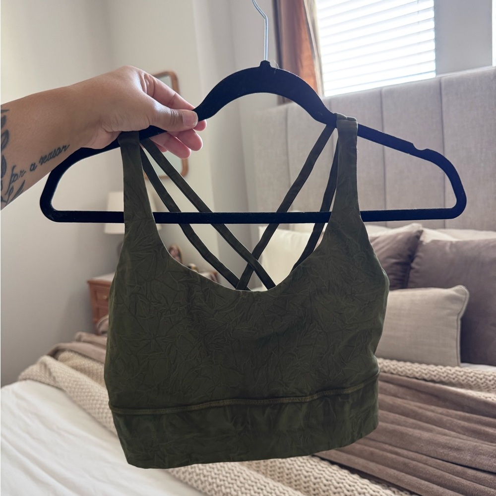 Lululemon army green bra size 8